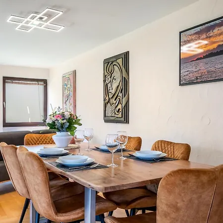 Apartment Aussichtsreich - Großzügig Mit Terrasse Und Aussenkamin Lindau (Bodensee)